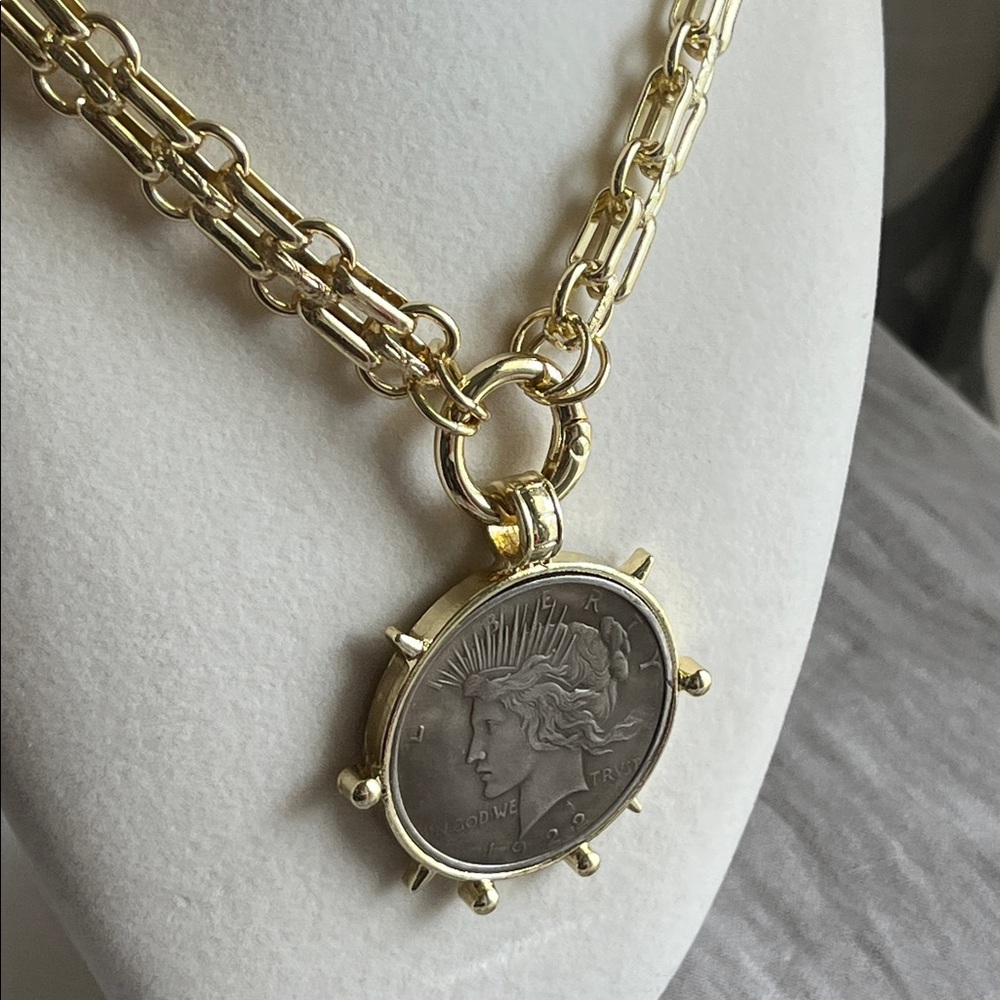 The Liberty Chain — Bold Heritage, Modern Edge ✨